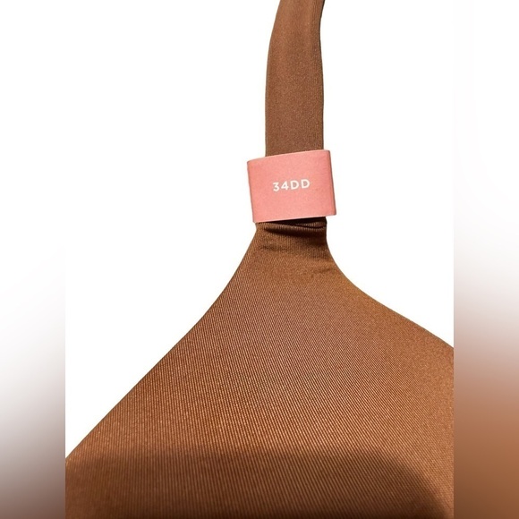 Cacique Smooth Boost Plunge Bra size 34DD - Picture 6 of 8